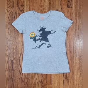Super Mario Flower Thrower T-Shirt Busted Tees Grey Womens Size Medium